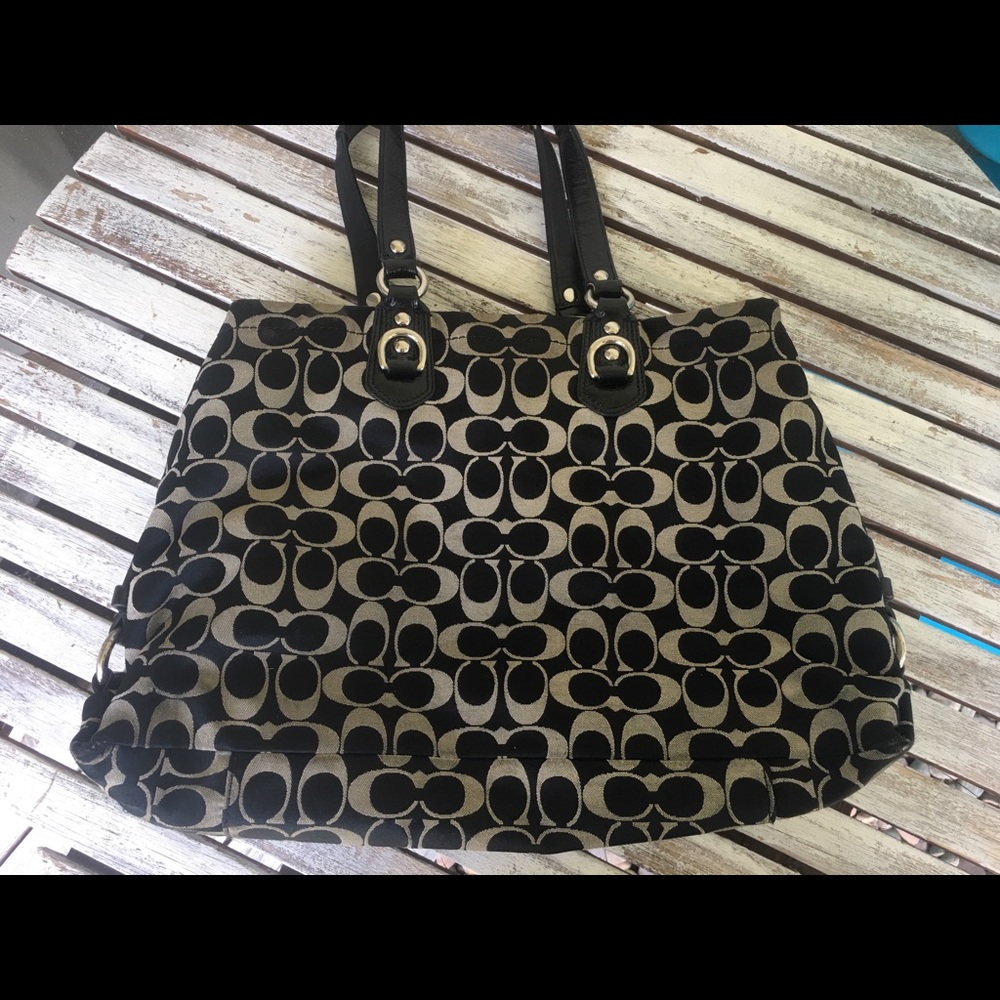Authentic Coach Purse - Picture 2 of 5